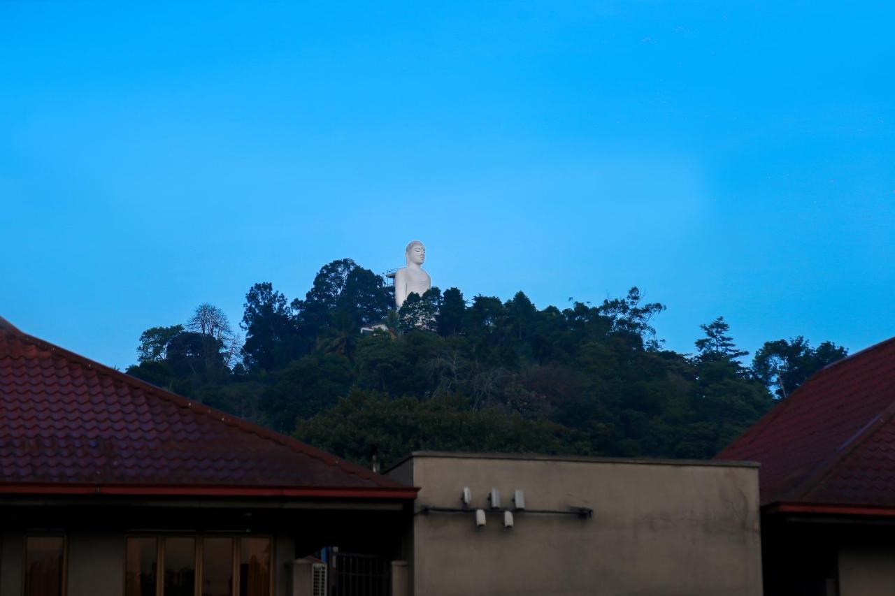 Kandy Tower Inn Exteriör bild